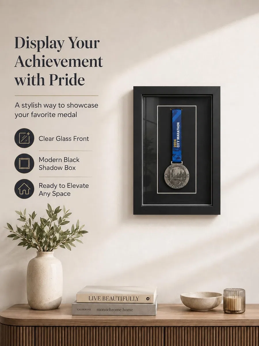 Cadre pour médaille 9x13 inch, Noir, façade en Verre | Présente une médaille dans un cadre sobre avec façade en verre, à poser ou à accrocher