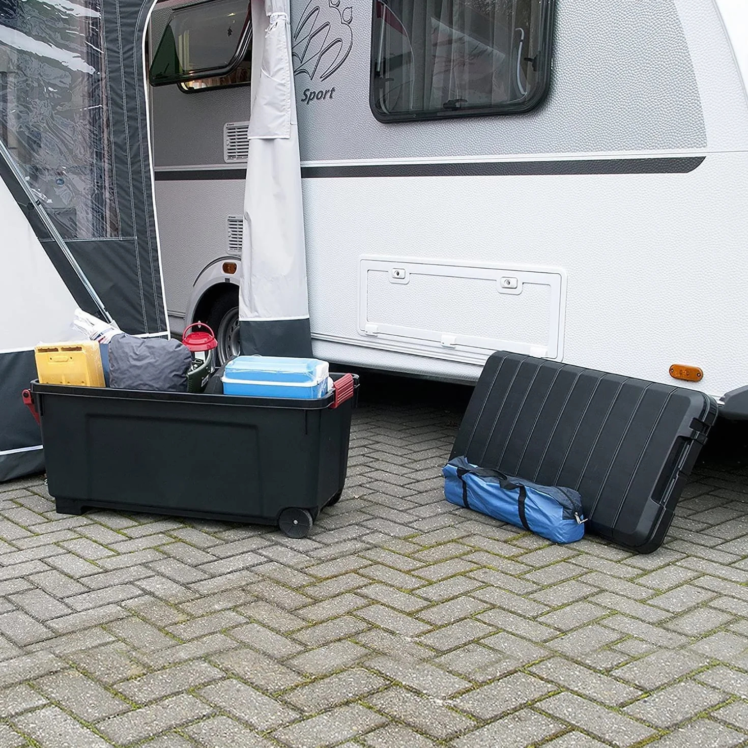 Iris Ohyama Boîte de rangement plastique 170L Empilable Roues Noir SIA-1000