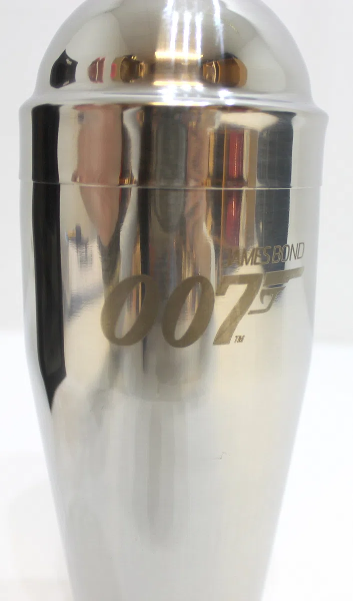 JAMES BOND 007 cocktail shaker silver * new & boxed - collectable by James Bond