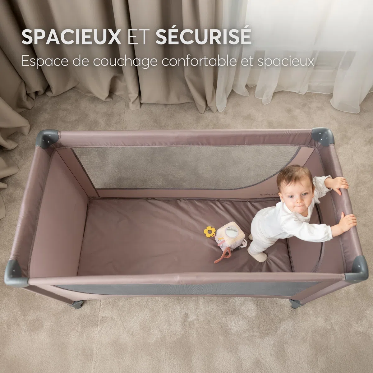 KikkaBoo Lit Parapluie Bébé Pliable Compact So Gifted, Lit de Voyage Léger 120x60 cm, Jusqu’à 15 kg, sans Matelas, Sac de Transport Inclus, Beige Foncé, Cot