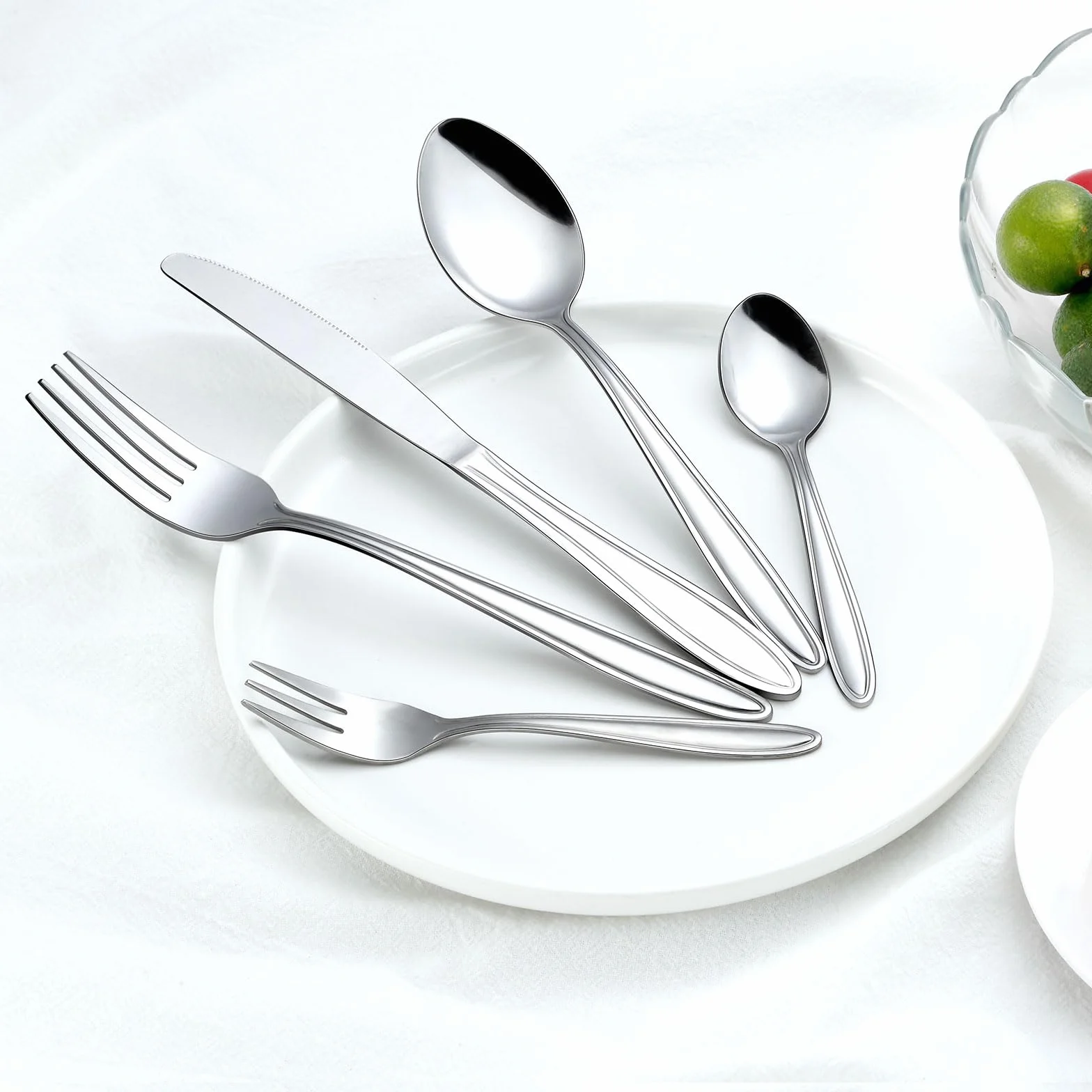 Set de Couverts 72 Pièces, Service de Table 12 Personnes, Set de Couverts de Haute Qualité avec Couteau à Steak, Couteau, Fourchette, Cuillère,Elégant Acier Inoxydable Couvert