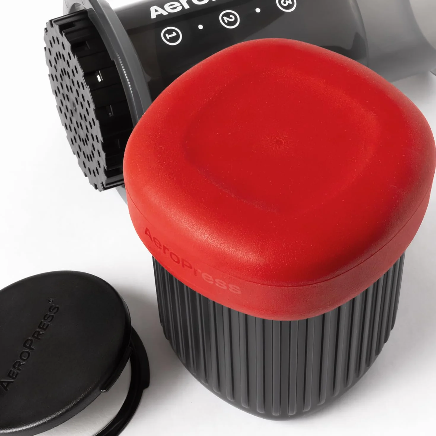AeroPress Go cafetière portable extra-petite, idéale pour voyage, randonnée & camping, presse française tout-en-un, cafetière manuelle filtre & expresso, infusion en 2 min