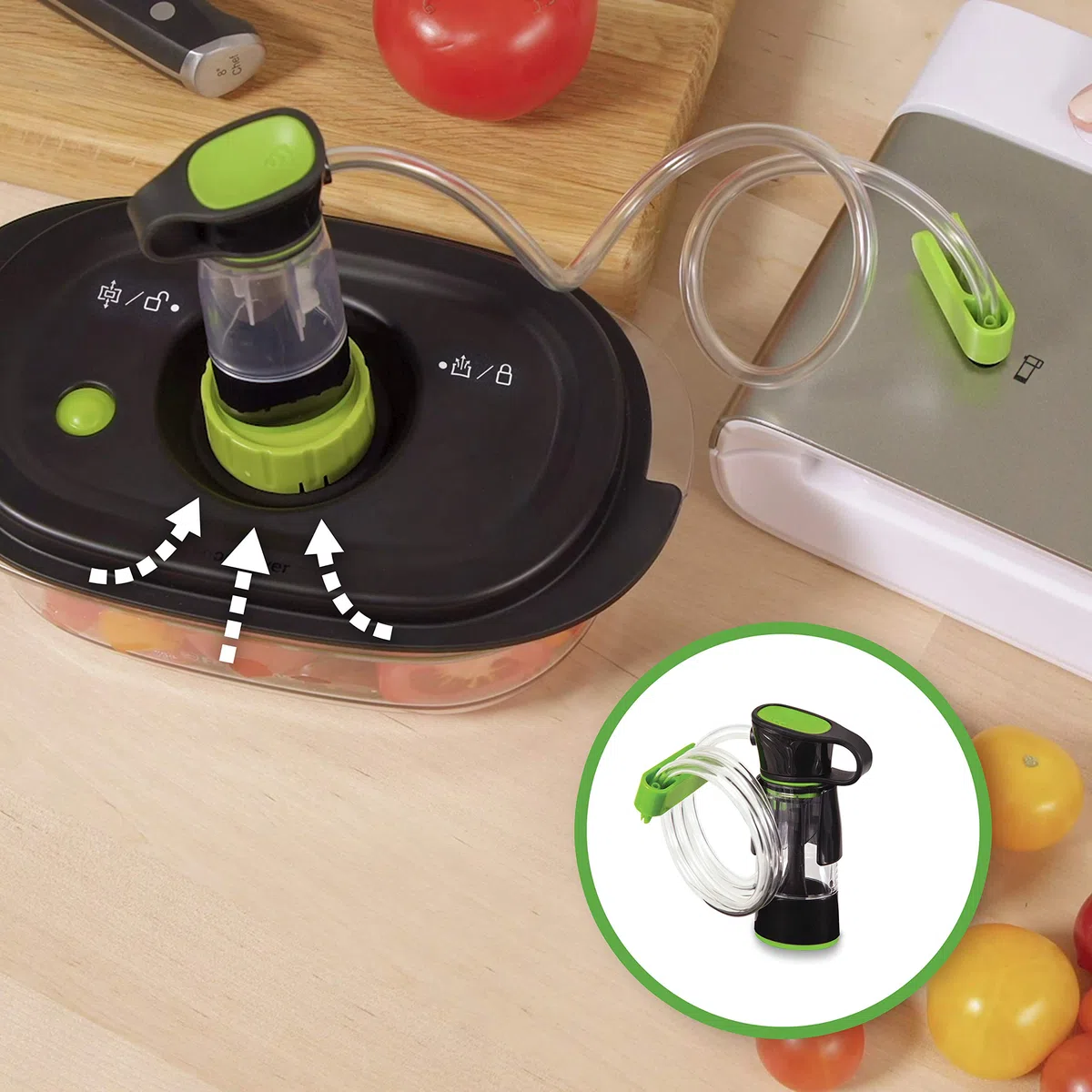 FoodSaver Machine Sous Vide Alimentaire Compacte avec Accessoire Portatif | 1 Rouleau et 4 Sacs Sous Vide Inclus | argent avec finition blanche [VS0100X]