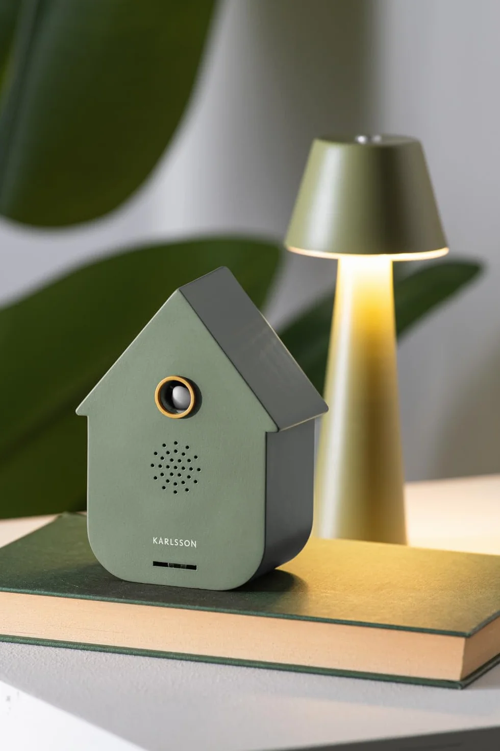 Karlsson Boîte à Son Coucou Moderne 11.5cm Vert Jungle - Détecteur de Mouvement Volume Réglable