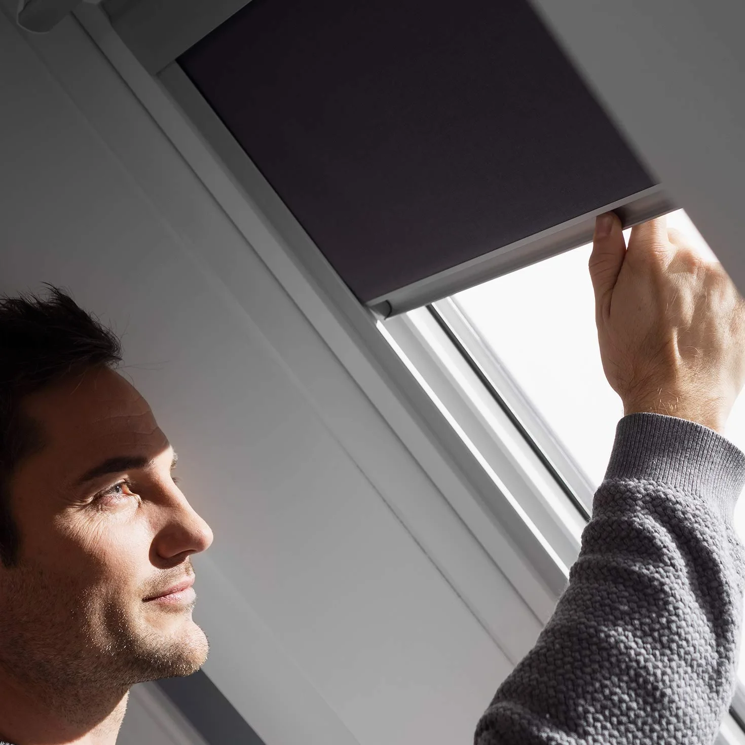 Store Occultant Compatible VELUX MK04 Noir