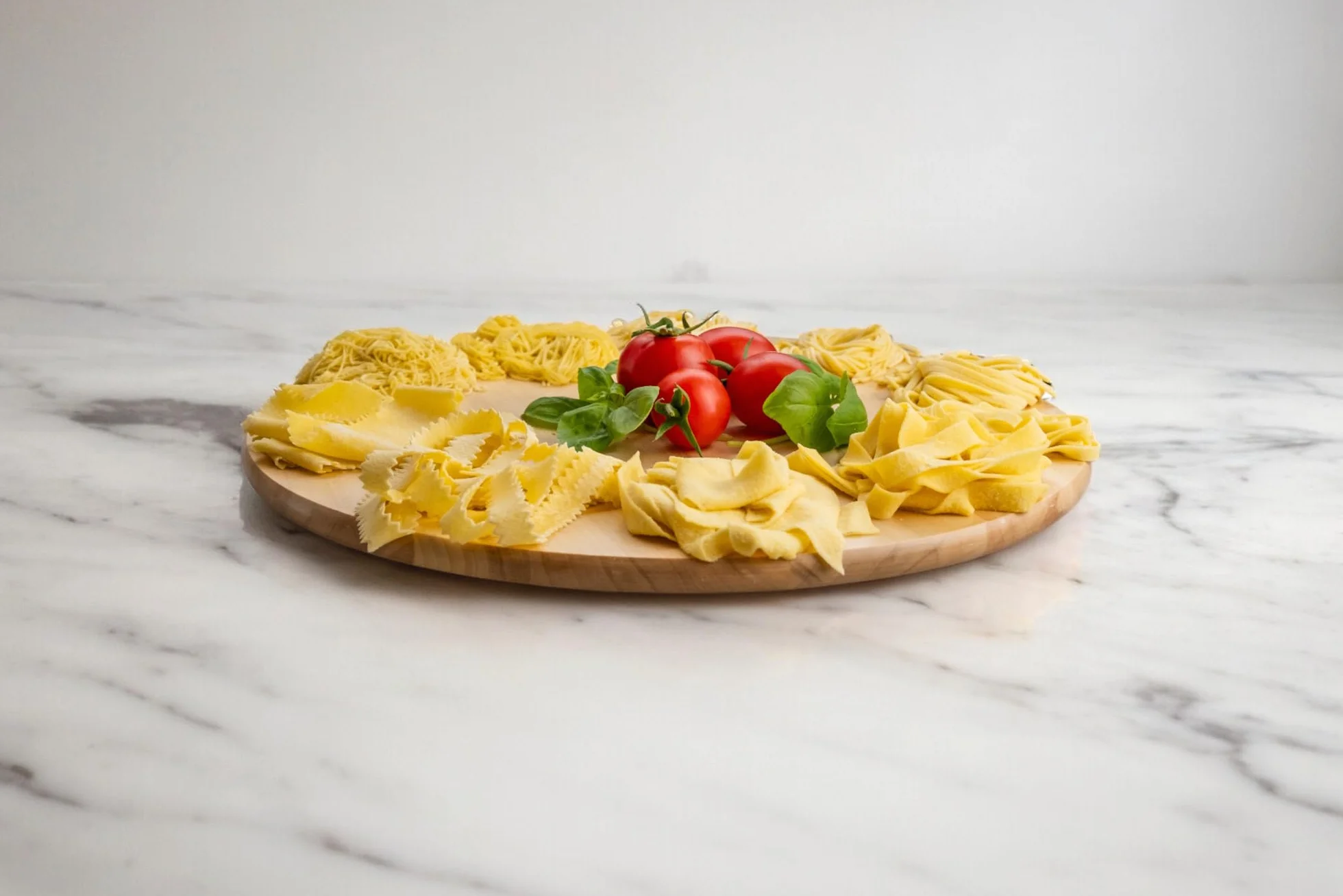 Imperia PastaPresto Ligne Classique. Machine à pâtes électrique. Fabriquè en Italie. Machine à pâtes fraîches avec moteur électrique a 220v. Laminoir électrique pour Lasagne, Tagliolini, Fettuccine