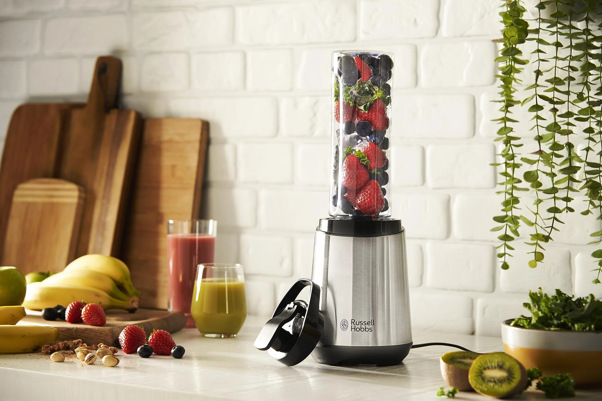 Russell Hobbs Blender [Portable, Compact, Léger] Mixeur (Puissant, 1 gourde portable 600ml + couvercle inclus sans BPA, Smoothie, Shaker protéine, lames en acier inox, lave-vaisselle) 23472-56