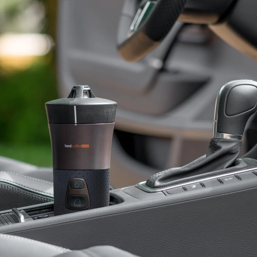 Handpresso – Cafetière 12V Handcoffee Auto 21000 | Machine a cafe voiture pour dosette Senseo pour voiture prise allume cigare | Cafetière portable pour voyage, cafetiere camping-car