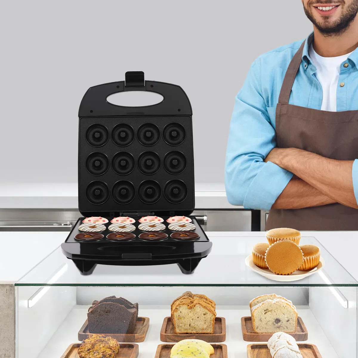 Moule à donuts 3 en 1 pour petite machine à pâtisserie pour les fêtes de famille et les loisirs 200 W